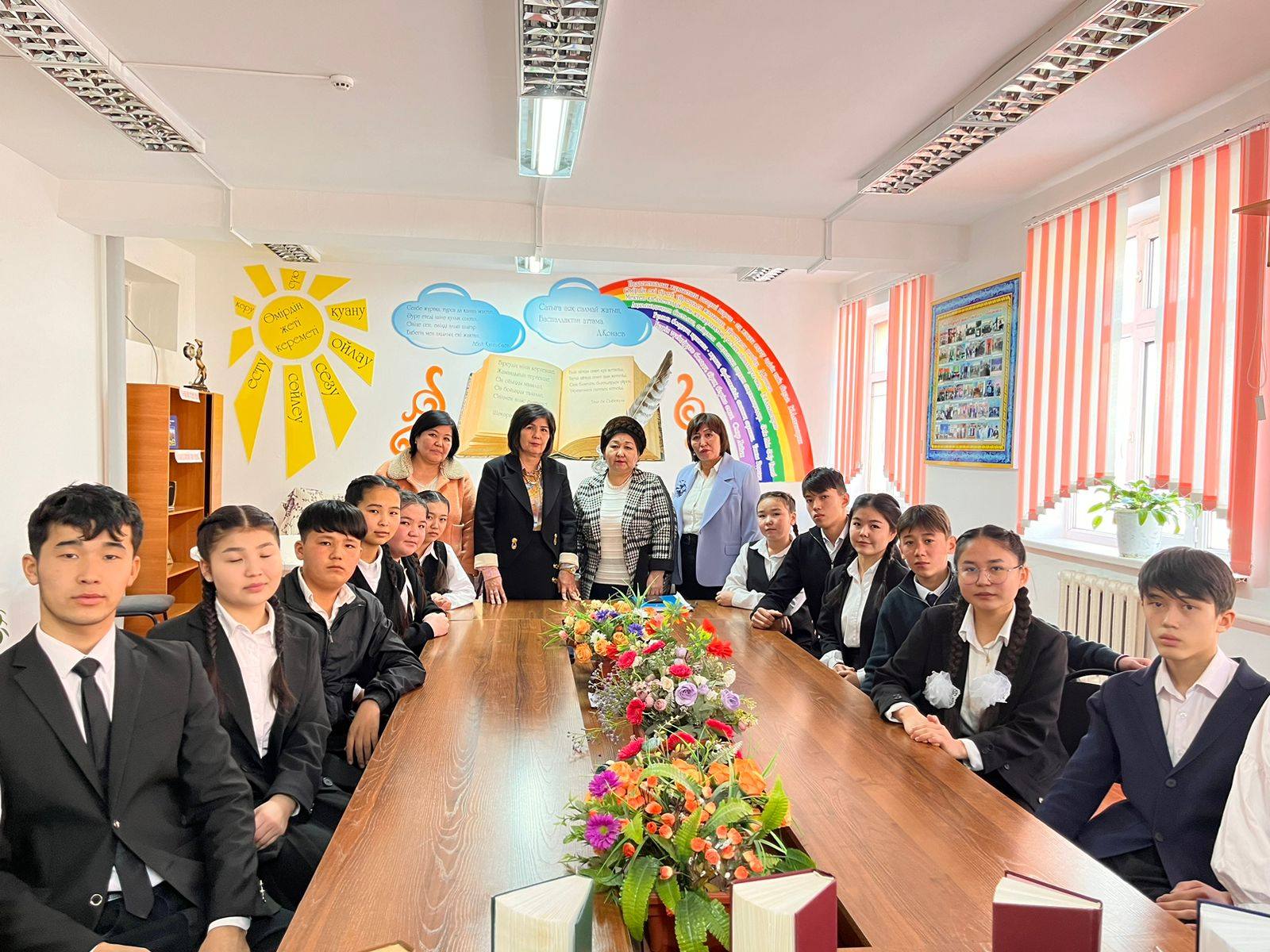 "ҚАДЫР МЫРЗА ӘЛІ - ҚАЗАҚ ПОЭЗИЯСЫНЫҢ ЖЫР ТАРЛАНЫ" ТАҚЫРЫБЫНДА КОНФЕРЕНЦИЯ ӨТТІ